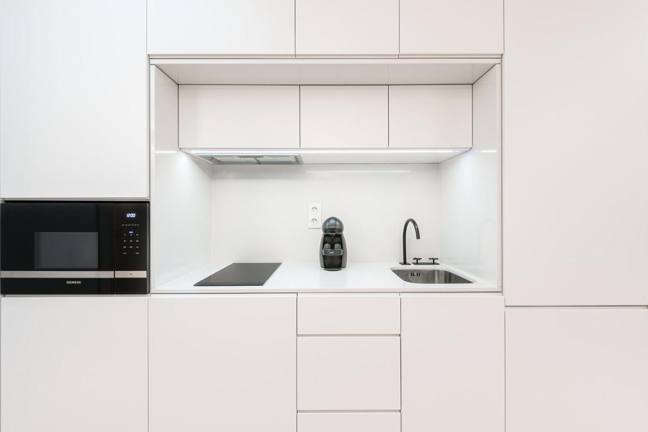 Door 65 - Historical Center Apartments بورتو المظهر الخارجي الصورة