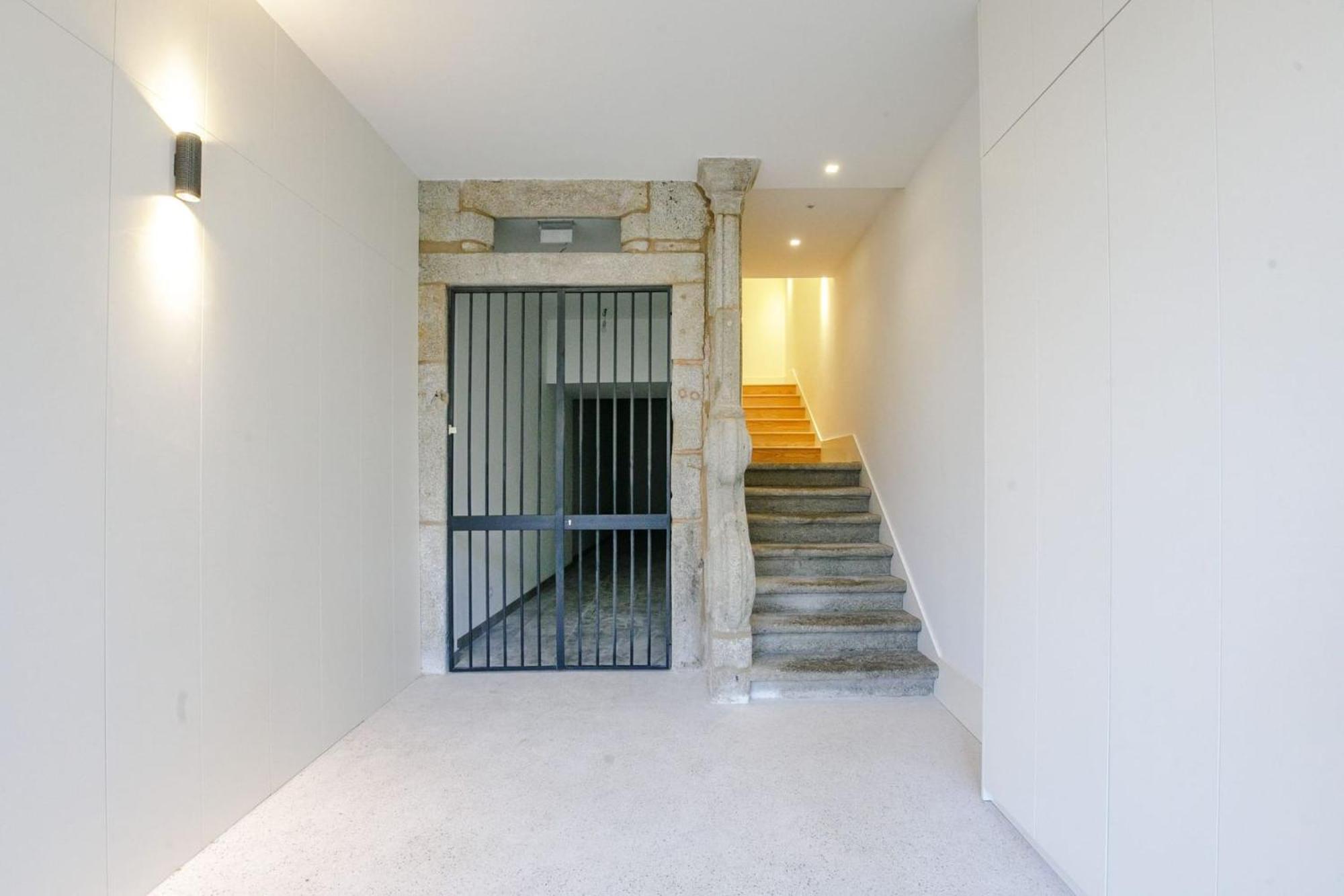Door 65 - Historical Center Apartments بورتو المظهر الخارجي الصورة